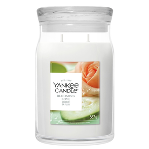 Yankee Candle Signature Świeca w Dużym Słoiku z Dwoma Knotami Blooming Love Yankee Candle Signature Świeca w Dużym Słoiku z Dwoma Knotami Blooming Love